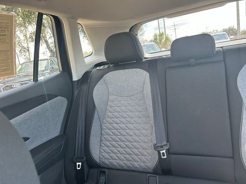 Certified 2025 Volkswagen Tiguan S image 12