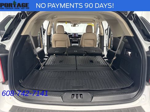 Used 2024 Ford Explorer Limited AWD/4WD image 37