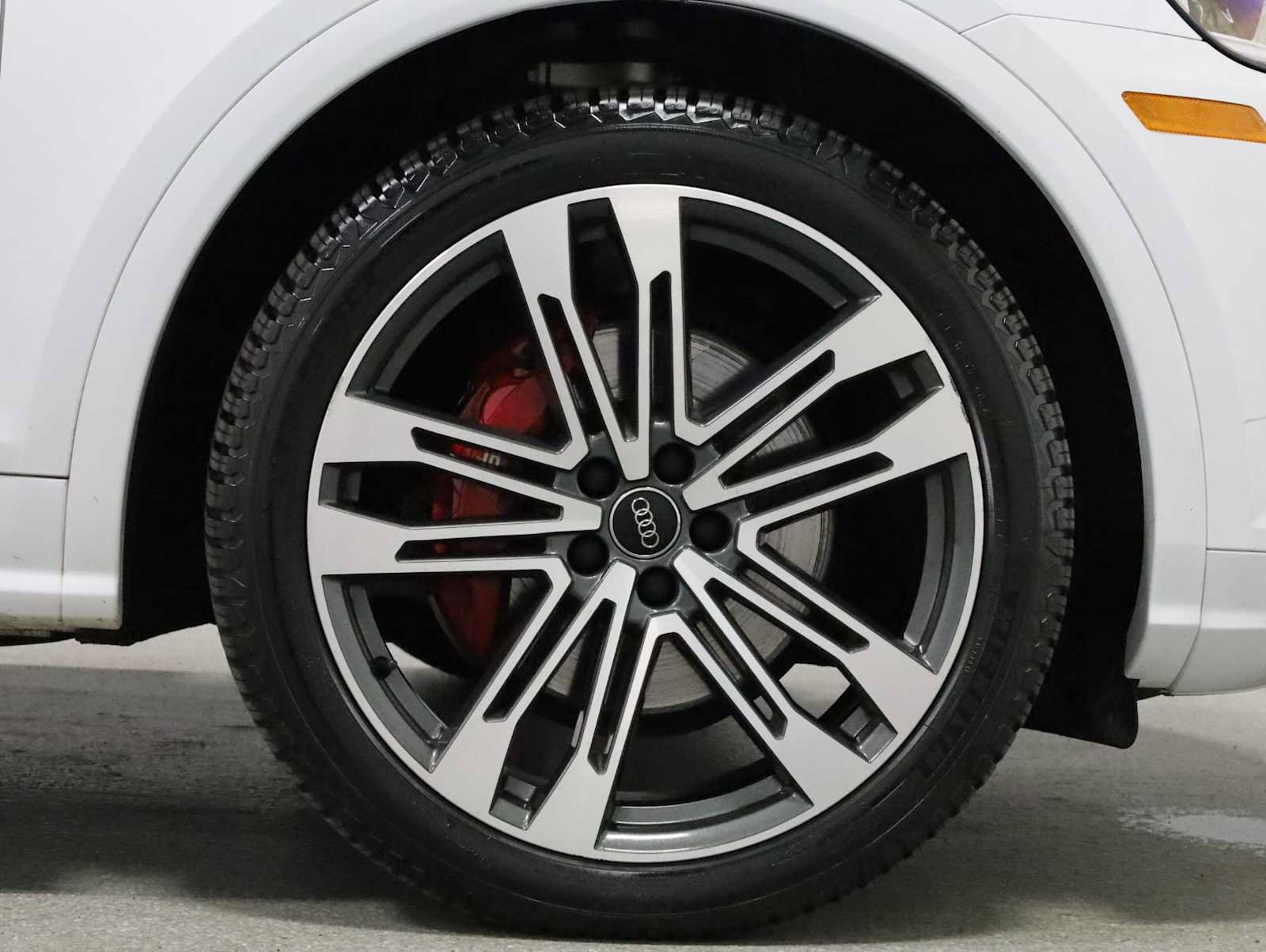 Used 2020 Audi SQ5 Premium Plus w/ Premium Plus Package AWD/4WD image 12