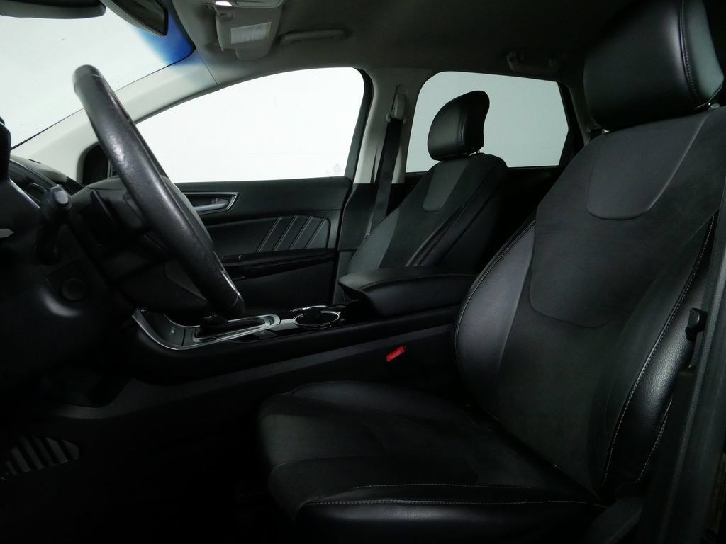 Used 2018 Ford Edge Sport w/ Equipment Group 401A AWD/4WD image 15