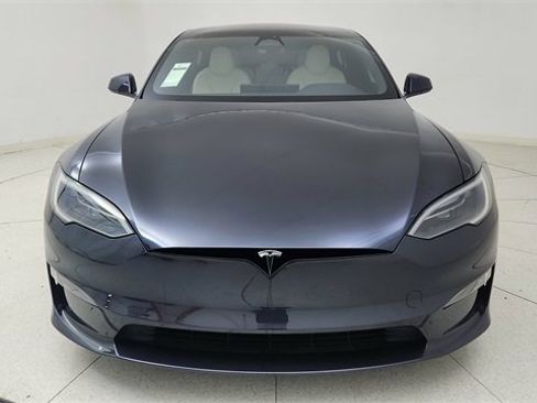Used 2023 Tesla Model S Standard Range image 2