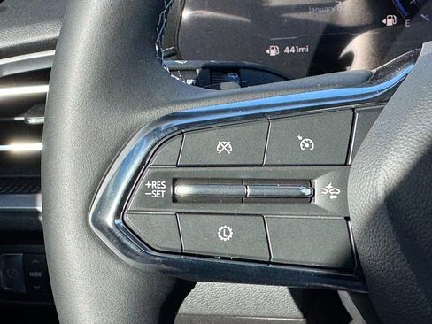 New 2026 Chevrolet Traverse LT image 13