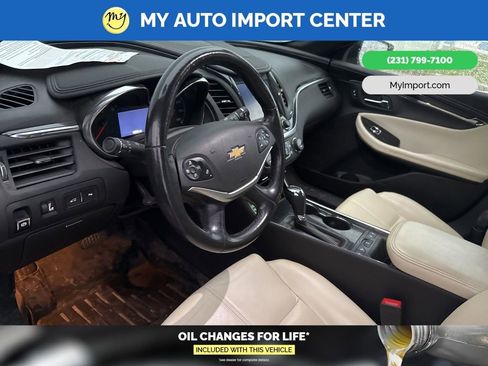 Used 2018 Chevrolet Impala LT w/ Sunroof and Spoiler Package image 8