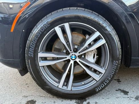 Used 2023 BMW X7 xDrive40i w/ Executive Package image 19