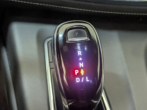 Used 2023 Cadillac Escalade ESV Sport Platinum w/ LPO, ONYX Package image 17