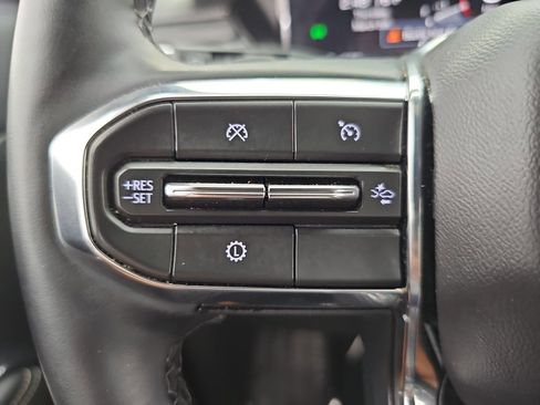 Used 2024 GMC Acadia Elevation FWD image 23