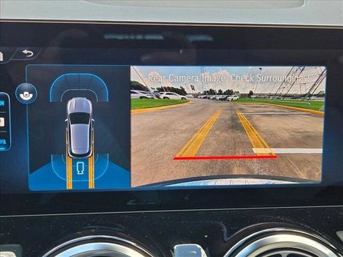 New 2026 Mercedes-Benz GLA 250 image 12