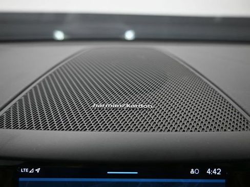 Used 2022 Volvo XC60 B5 Inscription w/ Advanced Package image 31