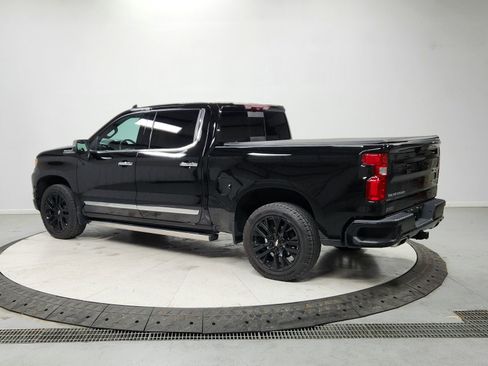 Used 2024 Chevrolet Silverado 1500 High Country w/ Technology Package image 5