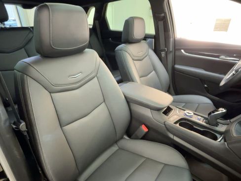 Certified 2023 Cadillac XT5 Premium Luxury w/ Technology Package image 31