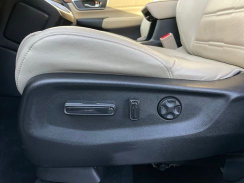 Certified 2020 Honda CR-V EX-L image 25