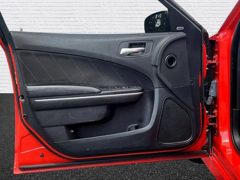 Used 2019 Dodge Charger GT RWD image 19