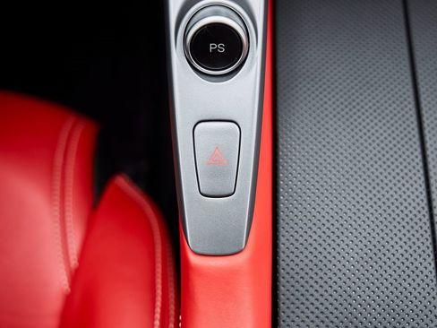 Used 2020 Ferrari GTC4Lusso T image 63