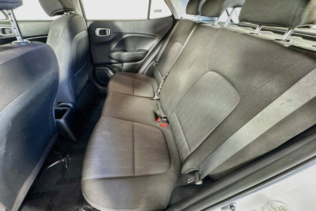Used 2020 Hyundai Venue SE FWD image 22