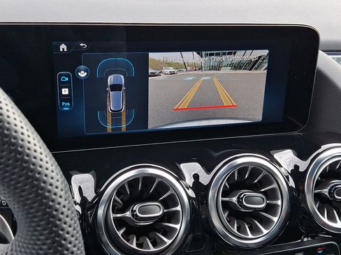 Certified 2025 Mercedes-Benz GLA 35 AMG 4MATIC image 18
