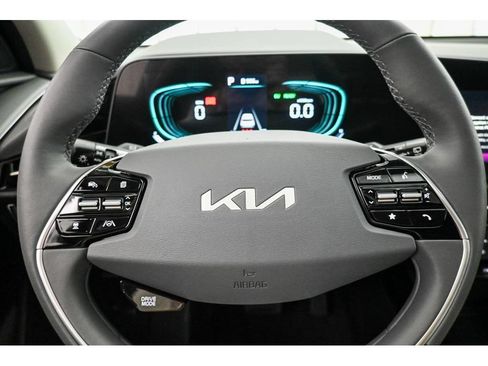 New 2026 Kia Niro FWD image 20