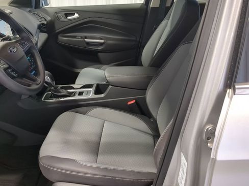Used 2019 Ford Escape SE FWD image 19