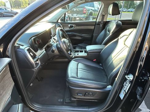 Used 2023 Kia Sorento S w/ Panoramic Sunroof Package AWD/4WD image 24