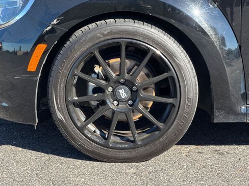 Used 2012 Volkswagen Beetle 2.5 image 26