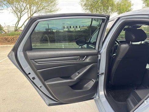 Used 2022 Honda Accord Sport image 10