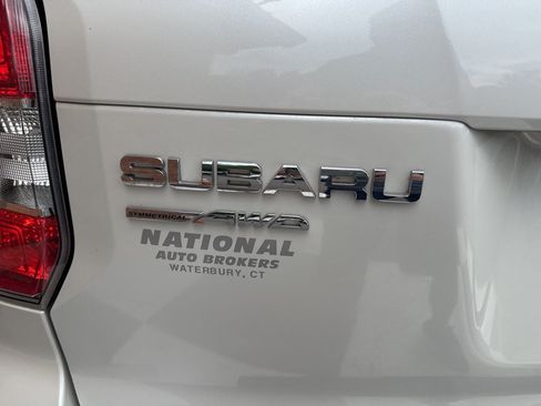 Used 2015 Subaru Forester 2.5i Premium AWD/4WD image 40