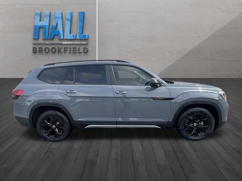 Certified 2024 Volkswagen Atlas Peak Edition SE AWD/4WD image 7