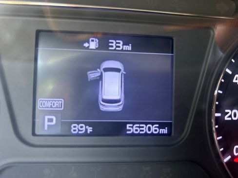 Used 2020 Kia Sorento LX FWD image 10