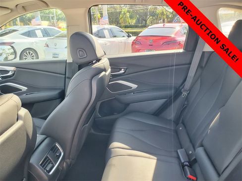 Used 2024 Acura RDX SH-AWD image 12