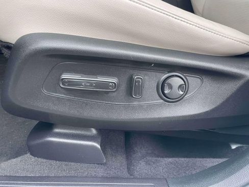 Used 2023 Honda CR-V EX-L image 19