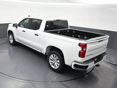 Used 2021 Chevrolet Silverado 1500 Custom RWD image 17