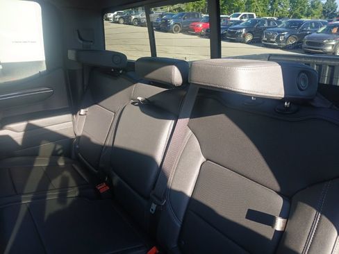 Used 2024 Chevrolet Silverado 1500 LTZ w/ LTZ Premium Package AWD/4WD image 17