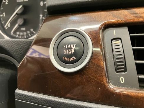 Used 2013 BMW 328i Coupe image 26