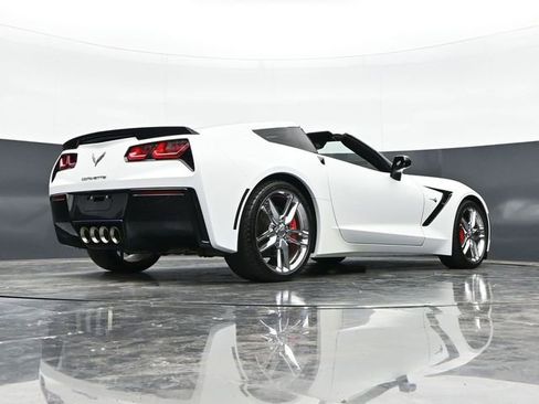 Used 2017 Chevrolet Corvette Stingray Coupe RWD image 40