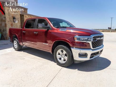 Used 2025 RAM 1500 Big Horn AWD/4WD image 4