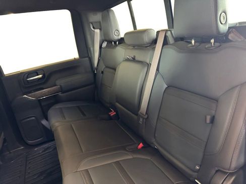 Used 2023 GMC Sierra 2500 Denali w/ Denali Ultimate Package AWD/4WD image 16