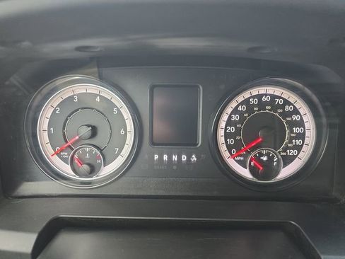 Used 2016 RAM 2500 Tradesman w/ Chrome Appearance Group image 15