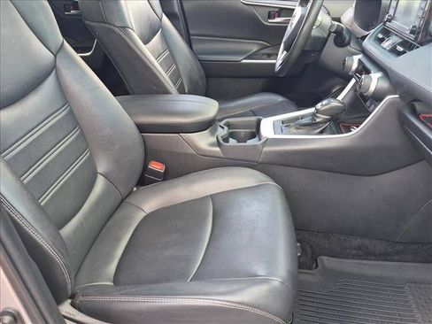 Used 2021 Toyota RAV4 XLE Premium FWD image 19
