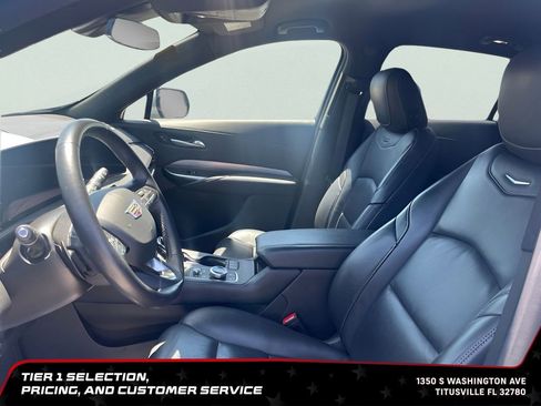 Used 2024 Cadillac XT4 Premium Luxury AWD/4WD image 14