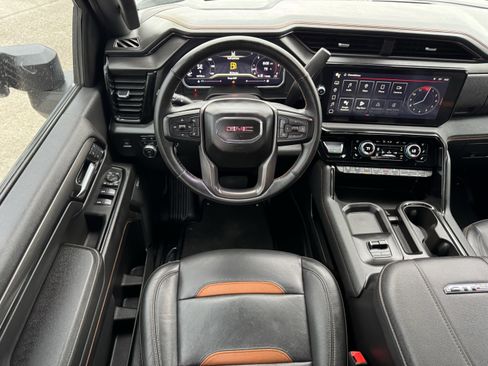 Used 2024 GMC Sierra 2500 AT4 w/ AT4 Premium Plus Package image 14