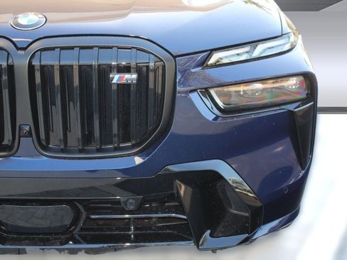 New 2026 BMW X7 M60i image 11