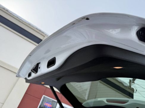 Used 2014 Jeep Grand Cherokee Limited image 8