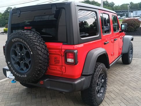 Used 2023 Jeep Wrangler Unlimited w/ Cold Weather Group AWD/4WD image 5