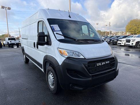 Used 2025 RAM ProMaster 2500 image 4