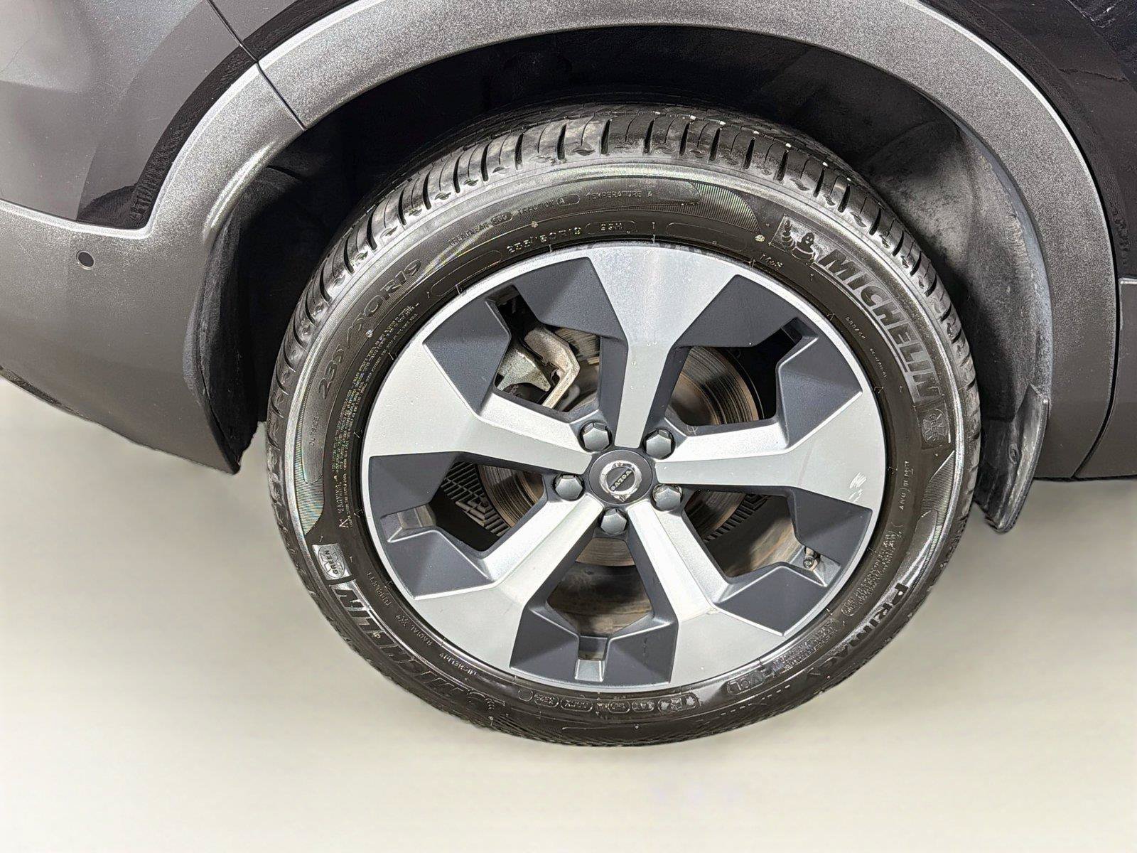 Used 2026 Volvo XC40 B5 Plus AWD/4WD image 35