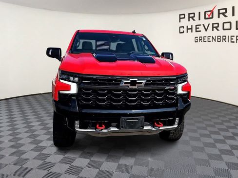 Used 2024 Chevrolet Silverado 1500 ZR2 w/ Technology Package AWD/4WD image 3