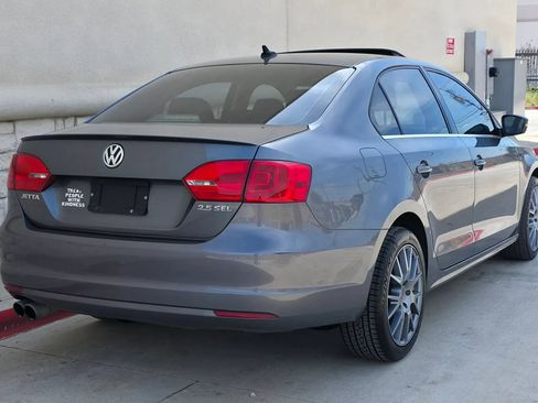 Used 2013 Volkswagen Jetta SEL image 3