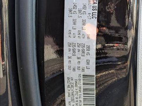 Used 2017 Chrysler Pacifica Platinum image 25