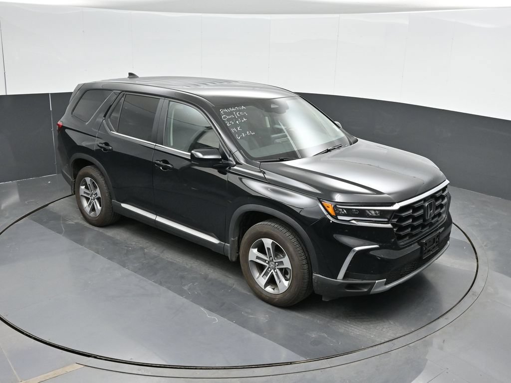 Used 2025 Honda Pilot EX-L image 47