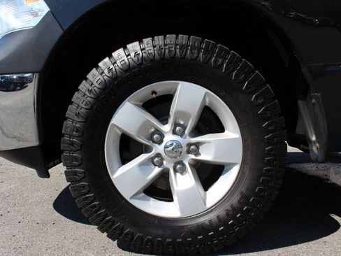 Used 2016 RAM 1500 ST w/ SXT Appearance Group AWD/4WD image 40