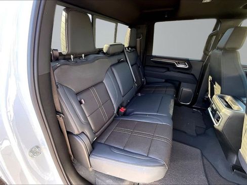 New 2026 Chevrolet Silverado 2500 High Country w/ High Country Premium Package AWD/4WD image 10